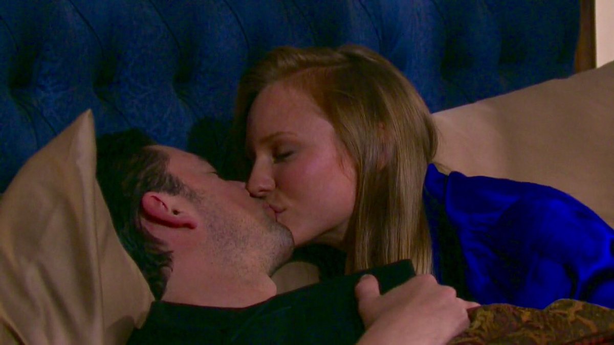 marcimilfans's tweet photo. 11/7/17 #Days #Chabby https://t.co/wOAxm9lduF