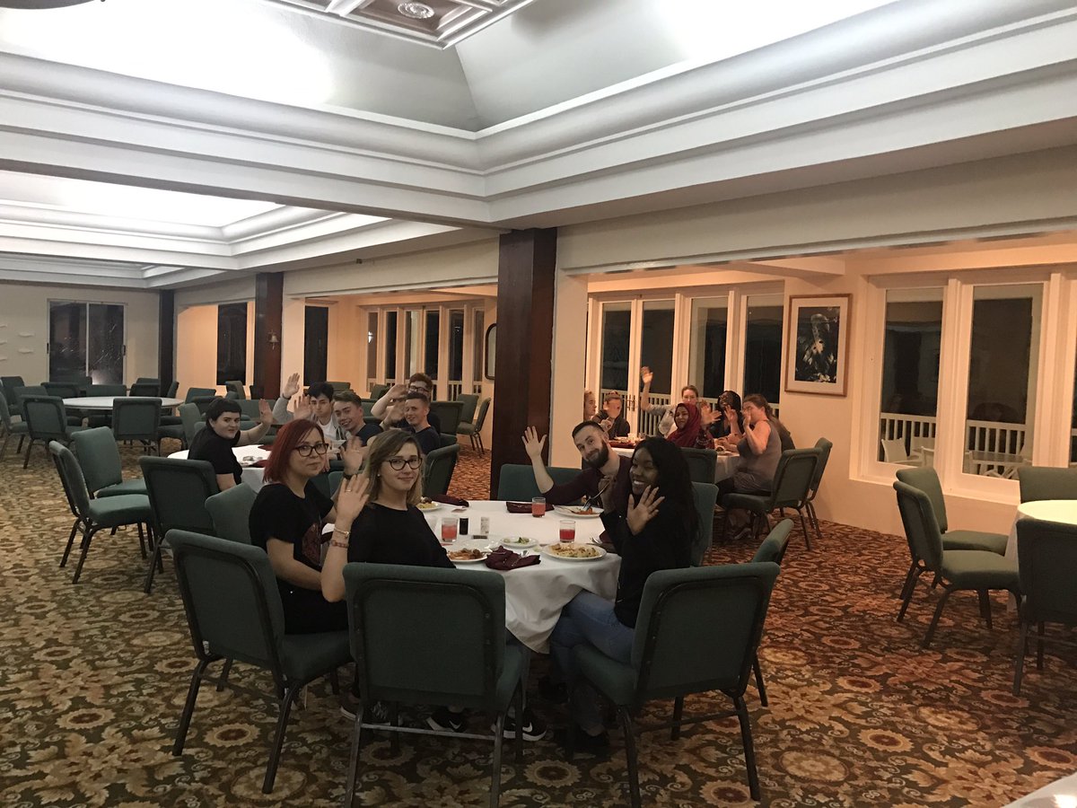 bdaprinciples's tweet photo. Huge thank you to #ArchRe for sponsoring our stay at #WillowbankResort. We've thoroughly are enjoying the viewwwwwwwwws 👀 #ScienceWithScientists2017 https://t.co/a4NVoJKRdP