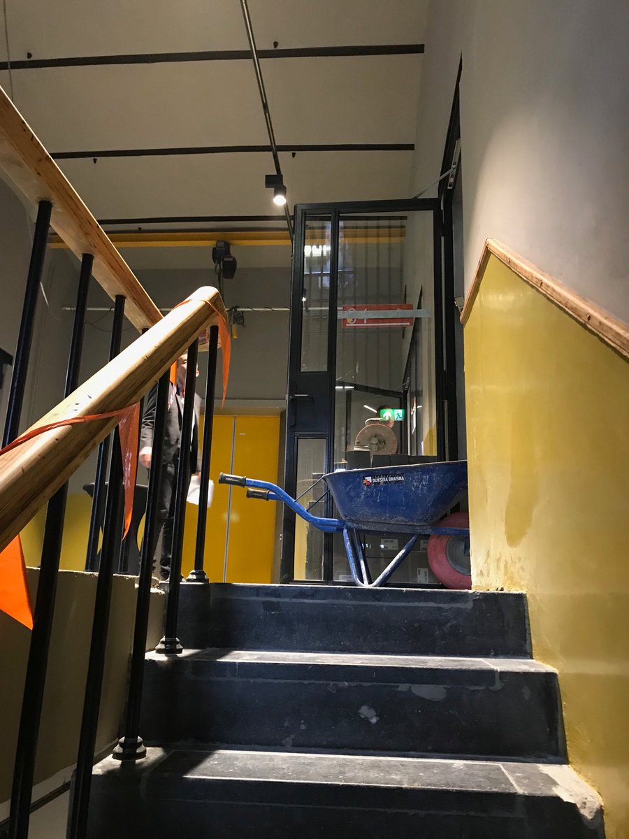 susanlammers's tweet photo. Tijdens @monumentencongr gaat de bouw gewoon door in deze bijzondere herbestemming. #NMC017 https://t.co/0pcrJ4iwqM