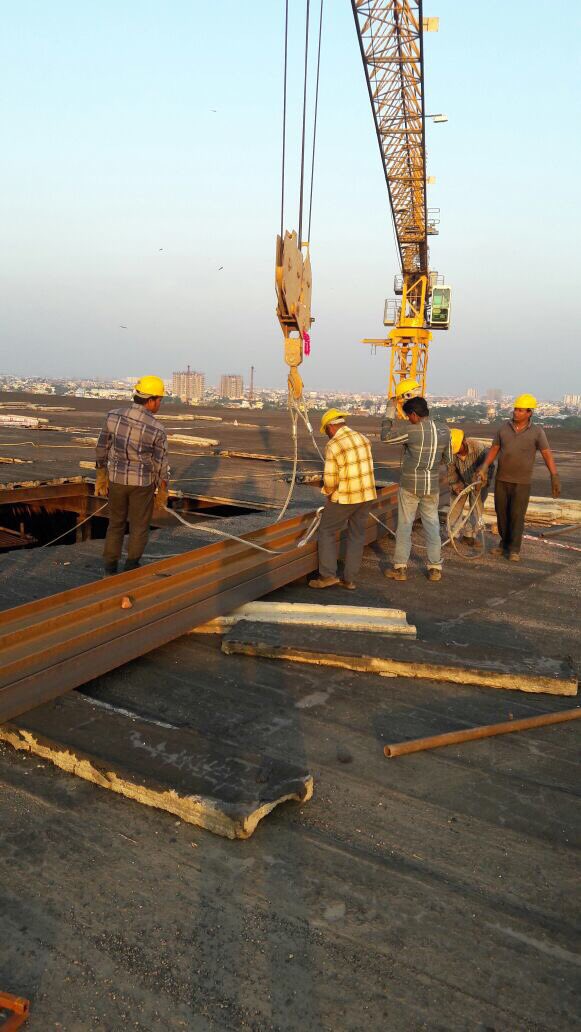 suprakash's tweet photo. Tower Crane commissioned in our Tallah Tank site. Bridge and Roof continues it’s association with heritage projects in Kolkata https://t.co/XlUC35ztXK