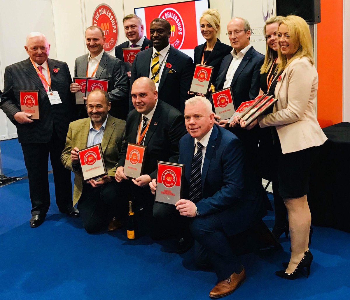 Here they are, <a href="/DraytonKia/">Drayton Motors Kia</a> are the proud winners of “Best Dealership to Work For” at #AMLive2017! Well done to all 🥇