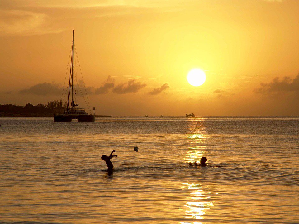 belizeglobe's tweet photo. Be Bold! Retire to Belize in 2017 https://t.co/dxUWORldhu #Belize #BelizeRetirement #RetireinBelize #BelizeRealEstate https://t.co/NzoiAYZ1vg