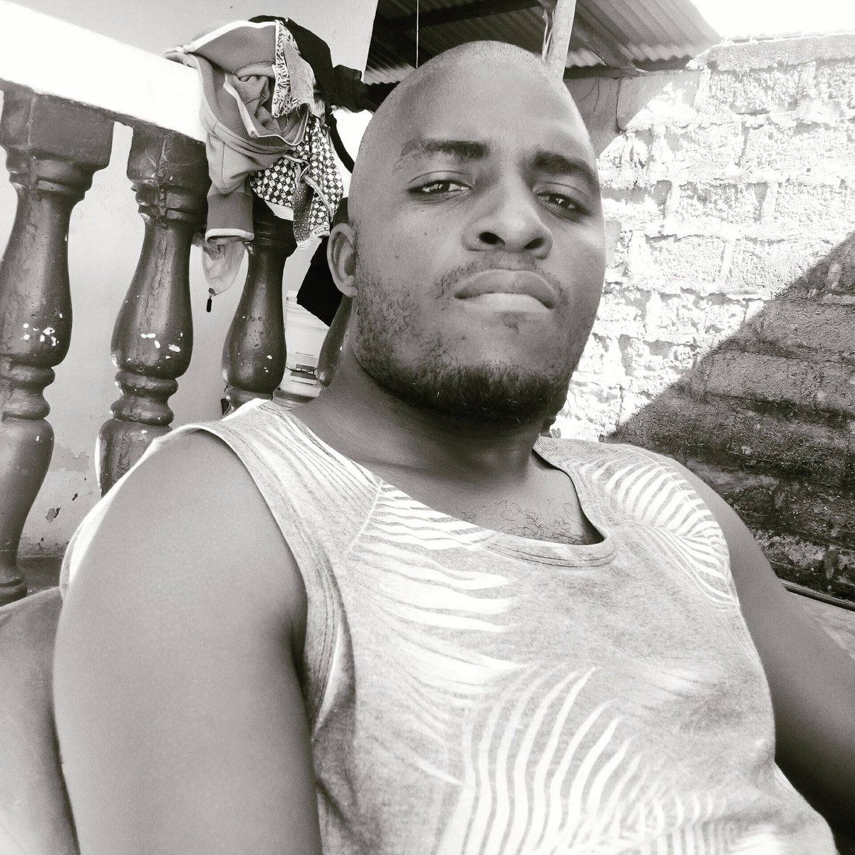 Kingbizzo_'s tweet photo. Homie tell me what is good
#kingbizzo
#imrealnigga
#nosnitchnigga https://t.co/uYNg652UMC