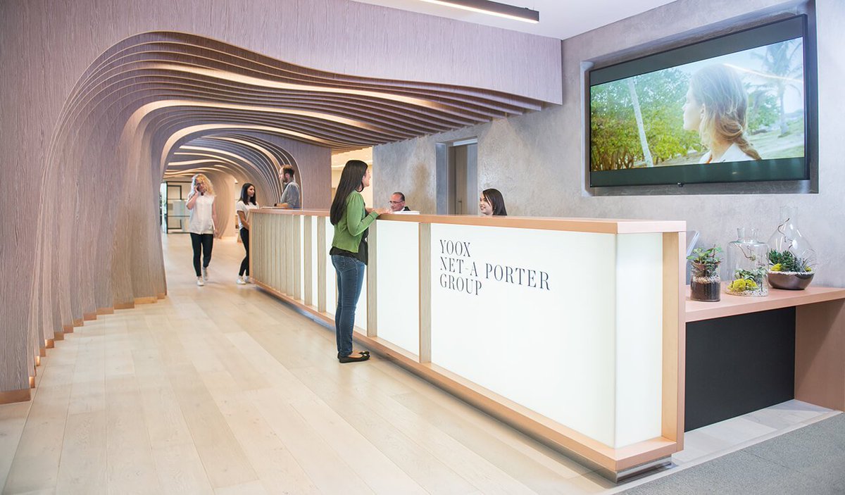 ForesightFact's tweet photo. #NetAPorter opens tech hub and will use an #AI stylist to personalise products based on purchase history https://t.co/5L5MkFB3RP #THNG https://t.co/3ZErgW0KvG