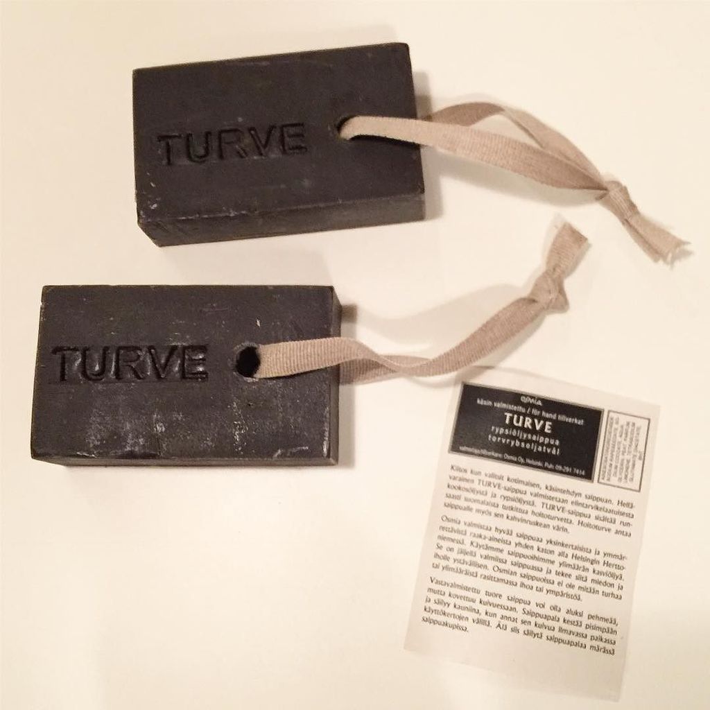 Nadegata_life's tweet photo. #turve #helinki #泥石鹸 #lapuankankurit #soap #人が来ない家 https://t.co/SiRt6d95nV https://t.co/pgyVKevEEV
