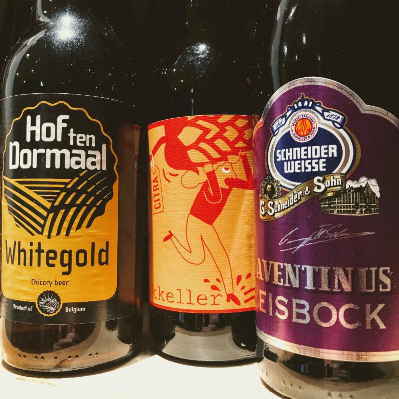 AProvisions's tweet photo. Tonight #tinybeers taste just as good @SchneiderUSA @MikkellerBeer @HoftenDormaal @CraftMass https://t.co/qbYi1psNyh https://t.co/VQjt5Swqdo