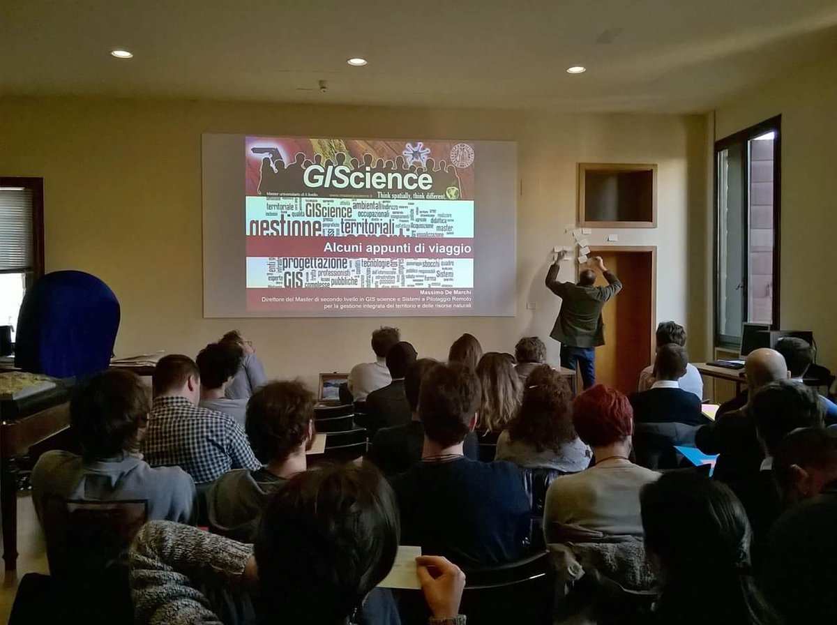 MasterGIS_Droni's tweet photo. Let's get @MasterGIS_Droni started! Third edition! @UniPadova #9Nov #Padova #GIS #drones https://t.co/RRQUl3weKM