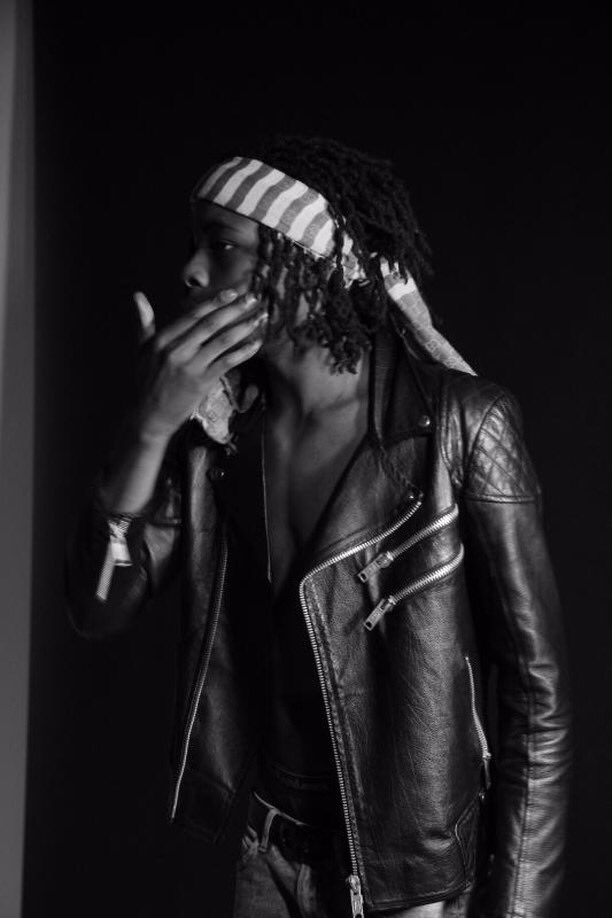 BiGZEUTREi's tweet photo. Lundi 13 novembre 2017
19h13
Nouveau clip https://t.co/oVGc9otGXX