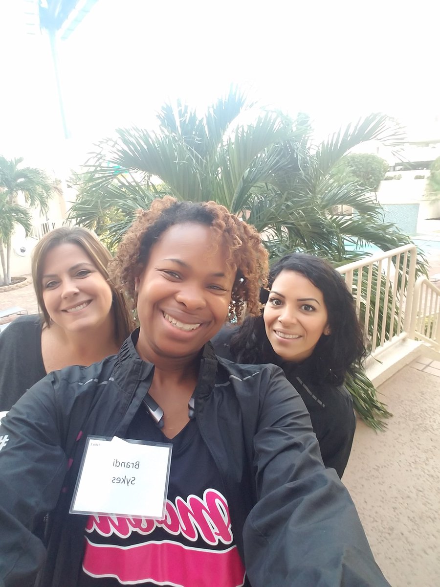 SHRM reunion time!!  Love my HR Crew #1HR #BeMagenta <a href="/summer_moltzan/">Summer Moltzan</a> <a href="/_GregoryJensen/">Gregory Jensen</a> <a href="/sharon_benchoff/">Sharon Benchoff</a> <a href="/JohannaVillNYC/">Johanna Villacres</a> <a href="/MarinellaHR/">Marinella Sanchez</a>