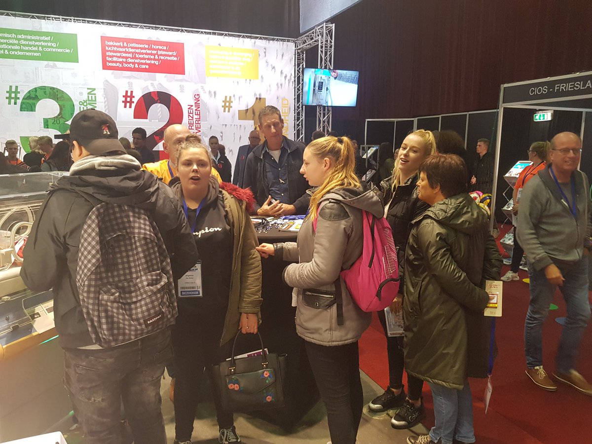 Dag 2 #techniekexperience #promotie #techniek. Stand weer vol!