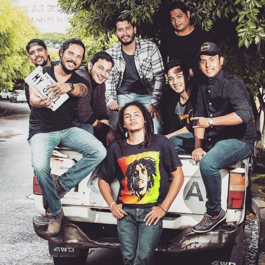 CHILAMATEOfici1's tweet photo. ¡¡ Buenos díass !! ¡¡Genteee !!
Nos vemos al rato en @canal2nicaragua. Les estaremos compartiendo nuestra agenda y hablarles del evento de HOY en El Garabato,
Puerto Rico 😀😀😀
#LaParranda #Chilamate #solidaridad #puertorico 🇵🇷🇳🇮 https://t.co/XfDkAWWfvR