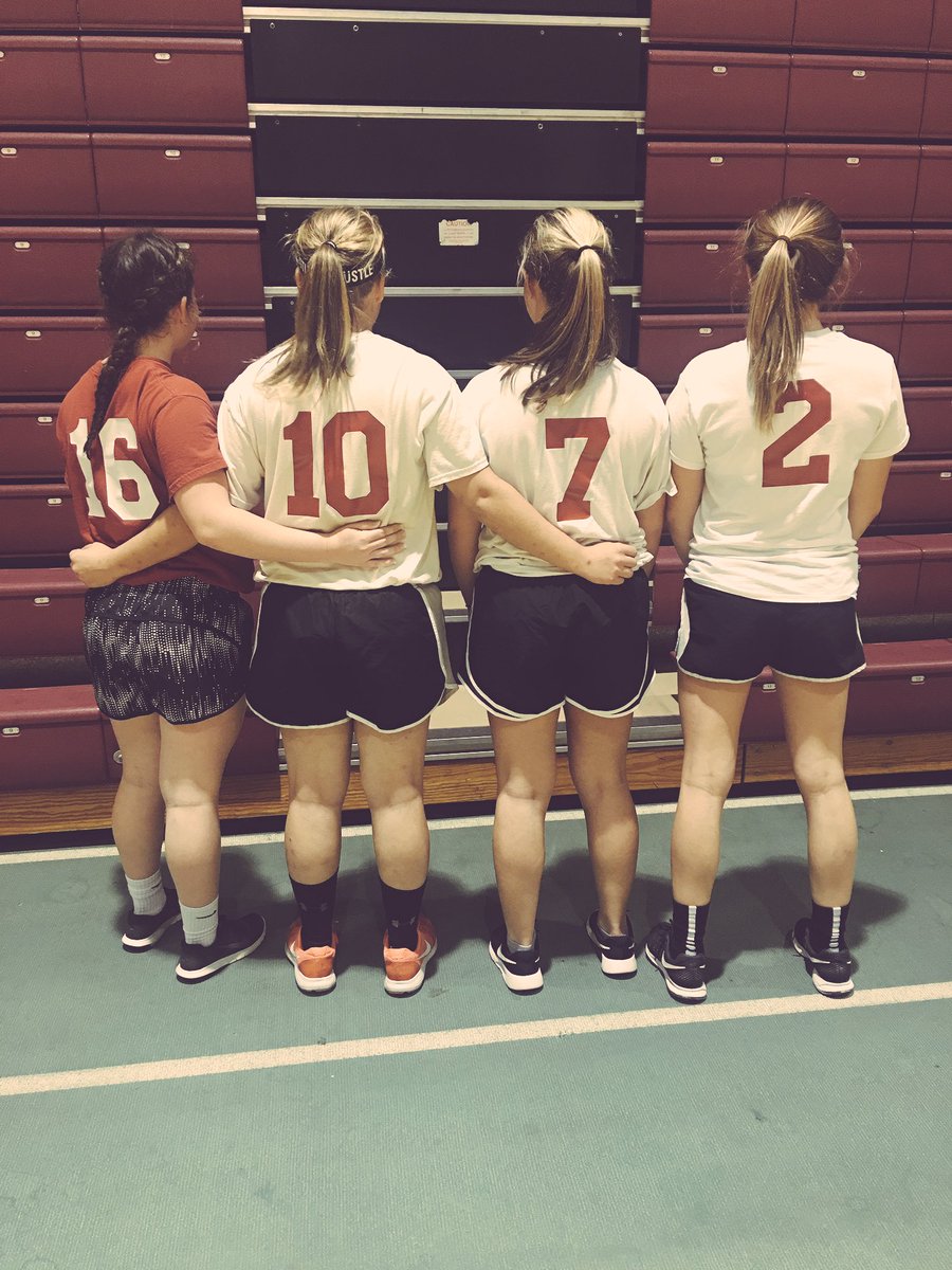 mav_softball's tweet photo. From middle school to high school... these girls love being teammates ❤️💛#greattobeamav https://t.co/SYbjbSlqKx