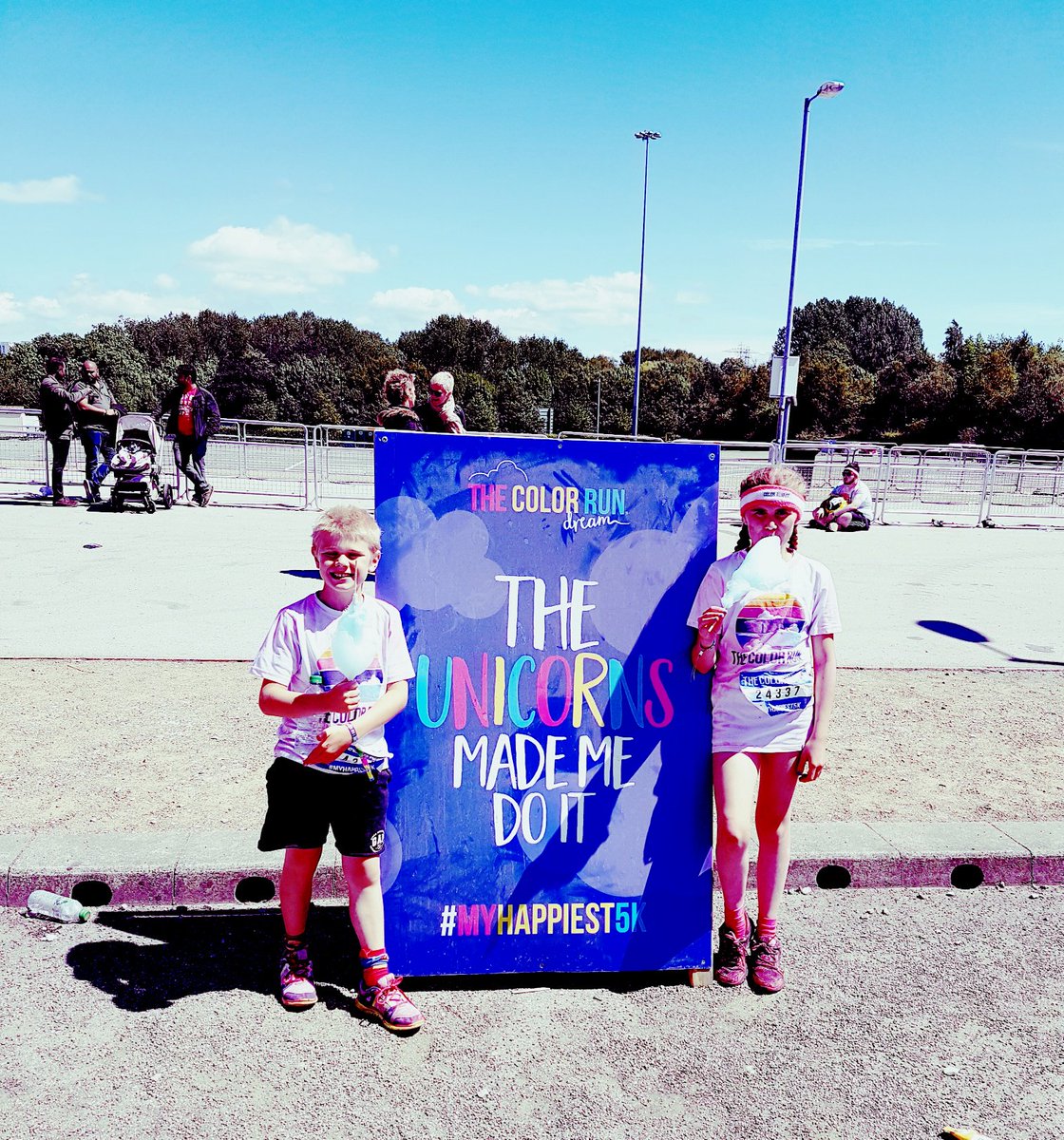 MummyFever's tweet photo. Fancy running the happiest 5K on the planet? We loved it! https://t.co/ZLTM4XKVUH #TheColorRunUK #myhappiest5k #Manchester #ukbloggers https://t.co/WEftAucset