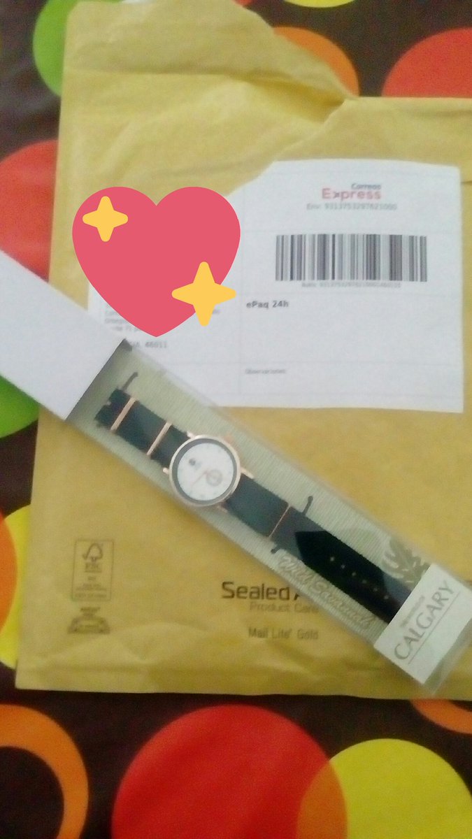 aran_gonzalo's tweet photo. Ya esta aquí mi #RelojCalgary es precioso más bonito imposible 😍😍😍😍😍 ya no me lo quitaré nunca!!!! Gracias 😘😘😘😘 https://t.co/1VZjBLbyBr