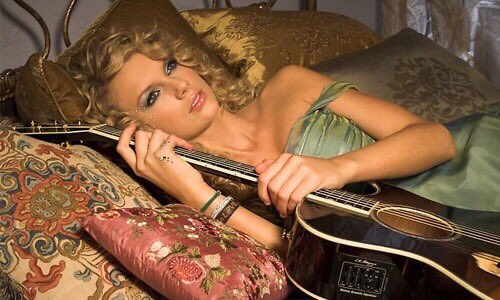 swiftcantbreak's tweet photo. Wow I feel attacked #ReputationTOMORROW https://t.co/nY4H0zVPRB