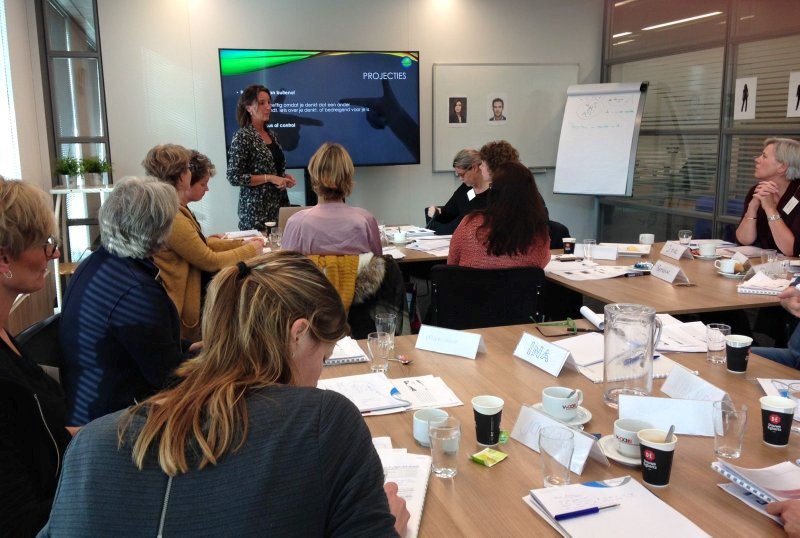 ENergotherapie's tweet photo. Vandaag de eerste dag van de cursus ReAttach bij de ErgoAcademie! Deze 15 ergotherapeuten hebben vandaag kennisgemaakt met ReAttach onder leiding van Mariëlle Barthelomeus en Carla Kraaij. #ErgoAcademie #ReAttach #ergotherapie https://t.co/J2Mk7QbAmg