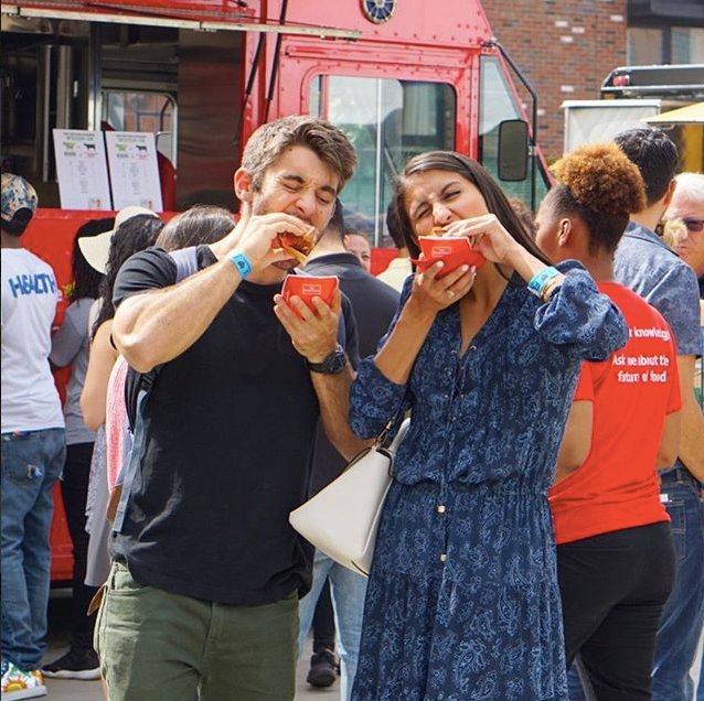 BeyondMeat's tweet photo. Hey DC! @TheEconomist has brought their Environmental Awareness Food Truck to you! Free Beyond Burgers Included!  https://t.co/ucfQU0Qa2Z https://t.co/8hzxmJ4if7