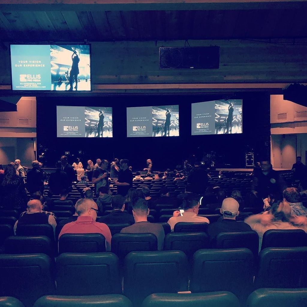 ellispromedia's tweet photo. Excited to be hanging out at @catalystleader one day today. Getting ready to start. Come say hi. #churchproduction https://t.co/Kid9xzzqO6