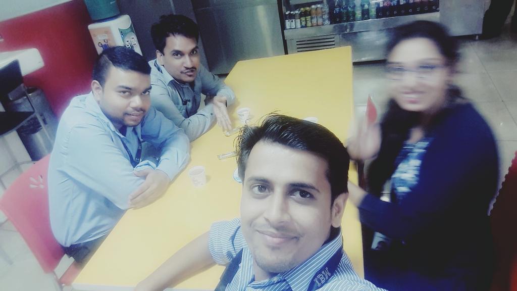 AshokGoyal007's tweet photo. #Team_CR #TowerB #DTP_Training #Sai_Ram 😊👍👌💐 https://t.co/T8rJ0dMJs8