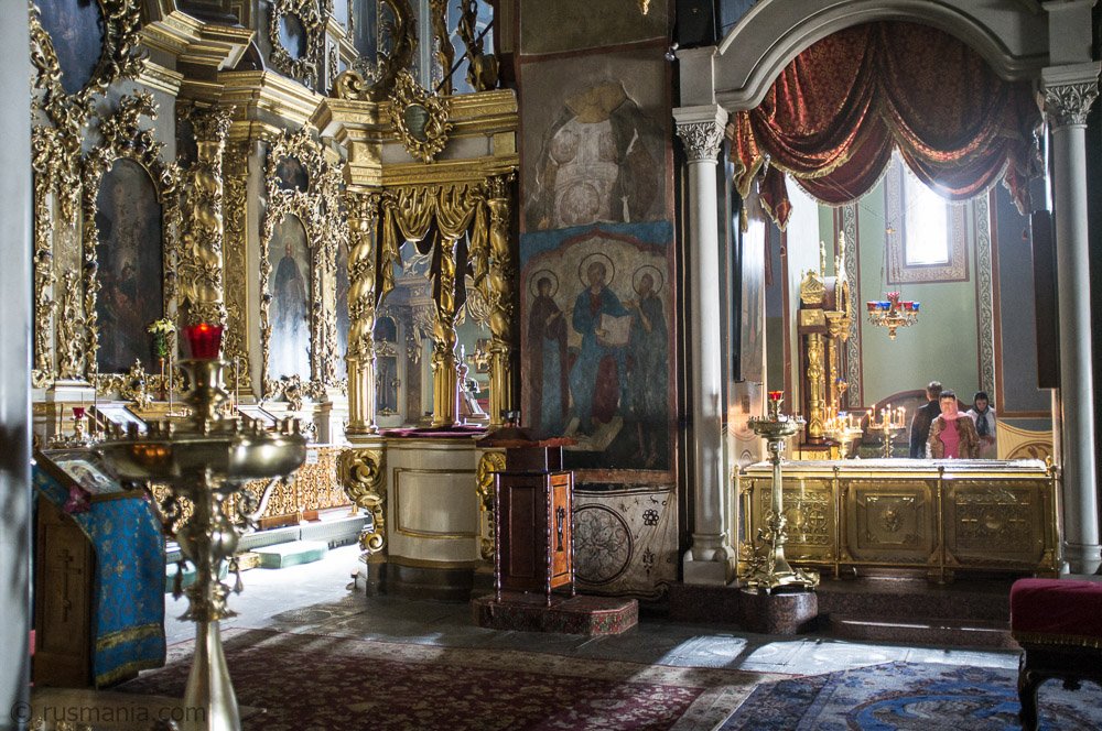 Dormition Eparchial Cathedral – is an outstanding monument of Rus before the Mongol-Tatar Invasion, dating from 1189. It is one of the few churches where frescos by Andrey Rublev have survived. #rusmania #travelrussia #vladimir #goldenringofrussia