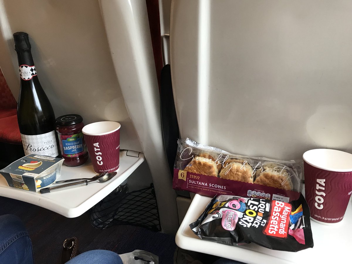 TC_ClareDavis's tweet photo. Ready to leave London to head north for #TCConf17 and starting the weekend in style! #creamtea #withbubbles #onlywaytodoit https://t.co/ENluwQbpHi