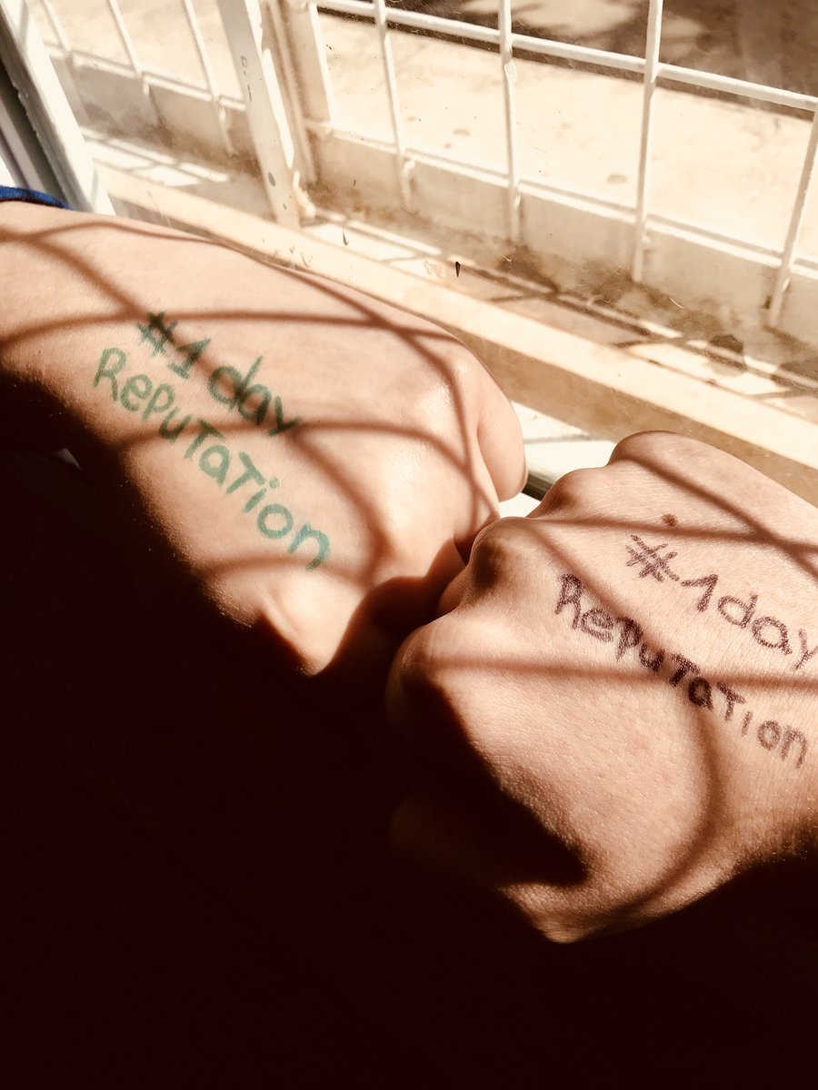 rociswift13's tweet photo. #Reputation1Day @taylorswift13 @taylornation13 @scottborchetta @JosephKahn @fanboytodeath we’re so excited ❤️😭
P.S: #ArgentinaNeedsReputationTour https://t.co/IbMZkV4edd