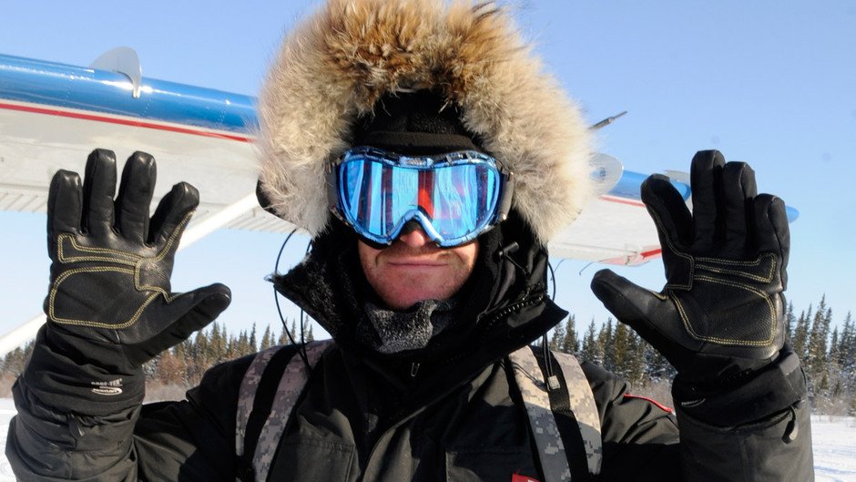 NatGeoGold's tweet photo. Follow daredevil filmmaker, Andy Casagrande, as he films lions, polar bears and sharks in #KillerShots. #NatGeoGold https://t.co/qtcqimYDDn