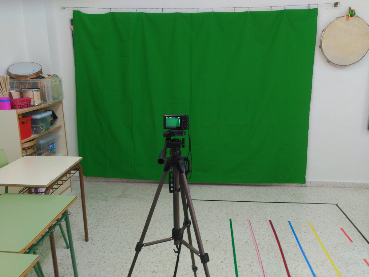 tonibernabeu123's tweet photo. Un pasito más para seguir #flippeando en el @ceipcampoazahar . #FlippedLearning #procesoimparable_EDU https://t.co/mUM8MtlcC0