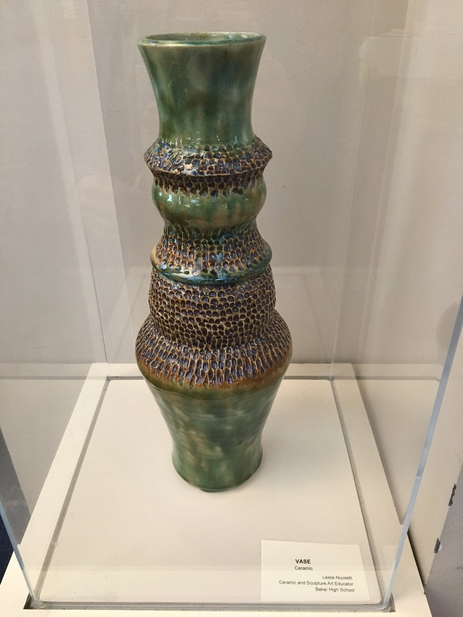 robyndebottis's tweet photo. Bville art faculty art show is up at the Bville Public Library through Nov. 30th. Stop by to see the work! @BCSDBEES https://t.co/HaG2aQiqZO