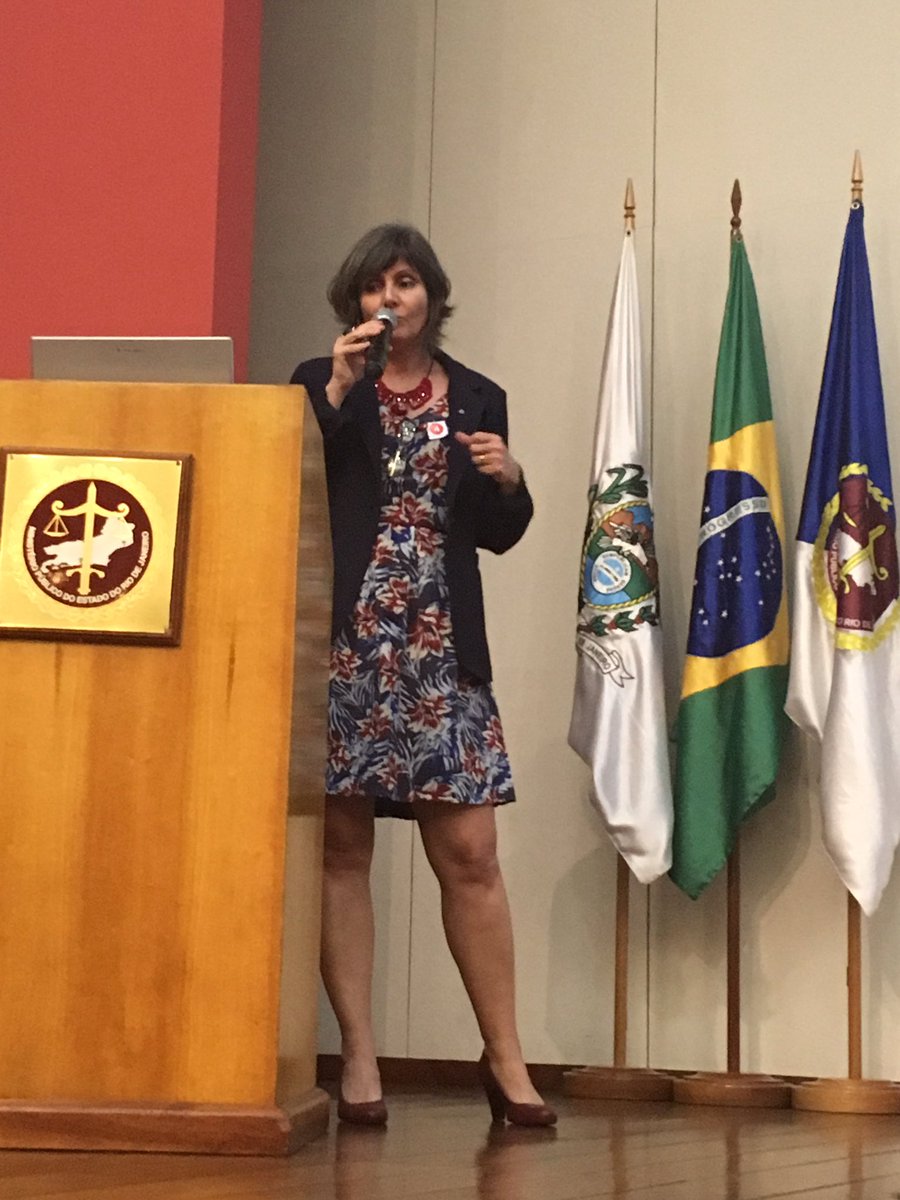 odi_rio's tweet photo. Priscila Lima, pesquisadora do Instituto Tércio Pacitti (NCE) da UFRJ, fala sobre Inteligência Artificial além do aprendizado da máquina. #ISINS #IVSeminarioBigDataBrasil https://t.co/5WfMhoOskK