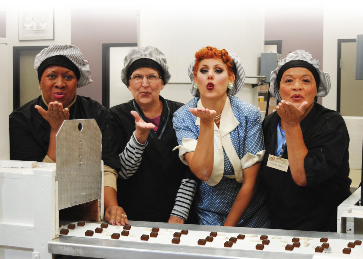 WinansChocolate's tweet photo. Tour information can be found on our website at https://t.co/k3PZawgR6L.
#BehindtheScenes #WinansExperience #TouringWinans #ChocolateTour #WinansChocolate #WinansCoffee https://t.co/tTqNzk6Dgs