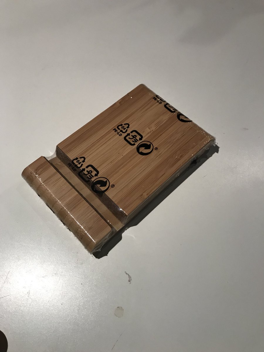 Innovative_Cie's tweet photo. L’équipe @_LaFabrique chaud bouillante, nous aussi on veut #kacker les produits #IKEA achats ok! Maintenant #creativite #Jugaad @NaviRadjou https://t.co/RsAmxRpmu3