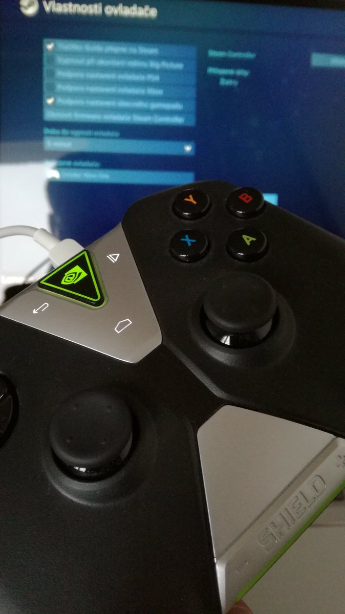 kubwitty's tweet photo. Omg!! Po třech letech jsem zjistil, ��e původní #shieldcontroller od @nvidiashield umí vibrovat! :D :D https://t.co/S08FnXW9Fz