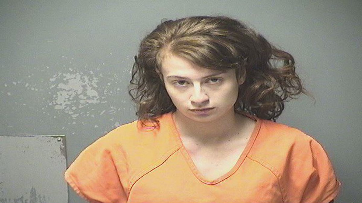 New Hampshire woman accused of baking roommate's pet ferret in oven bit.ly/2hnLWDk?utm_so… https://t.co/Fgpu8UgHr8