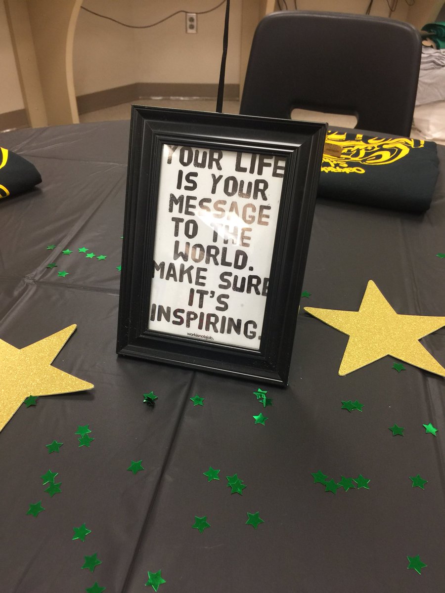 OakRidgeHS_OCPS's tweet photo. Congrats to our first class of inductees to the ORHS Scholar Society! These students will be applying to the top colleges and universities in the nation #thisisoakridge #pioneerpride @OakRidge_CCRC @OCPSGuidance @hsdocps https://t.co/Vvf9UZOvdm