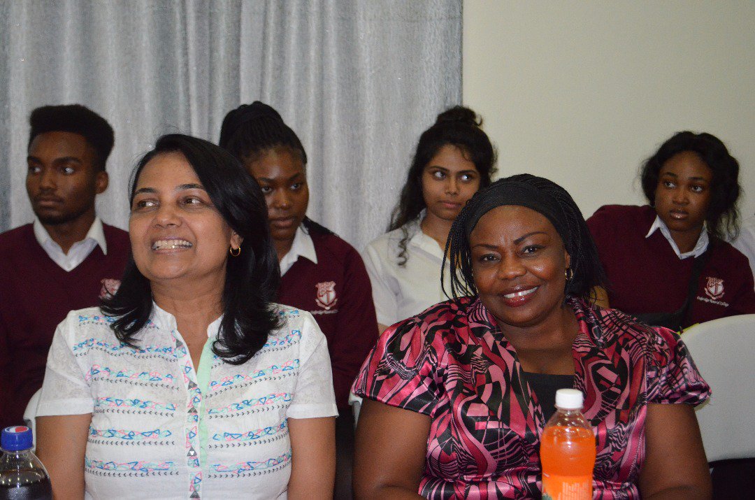 OxbridgeTC's tweet photo. Throwback to when we celebrated World Teachers Day at the college. 
#oxbridgetutorialcollege
#sixthformcollege https://t.co/yj4I9hNOFp