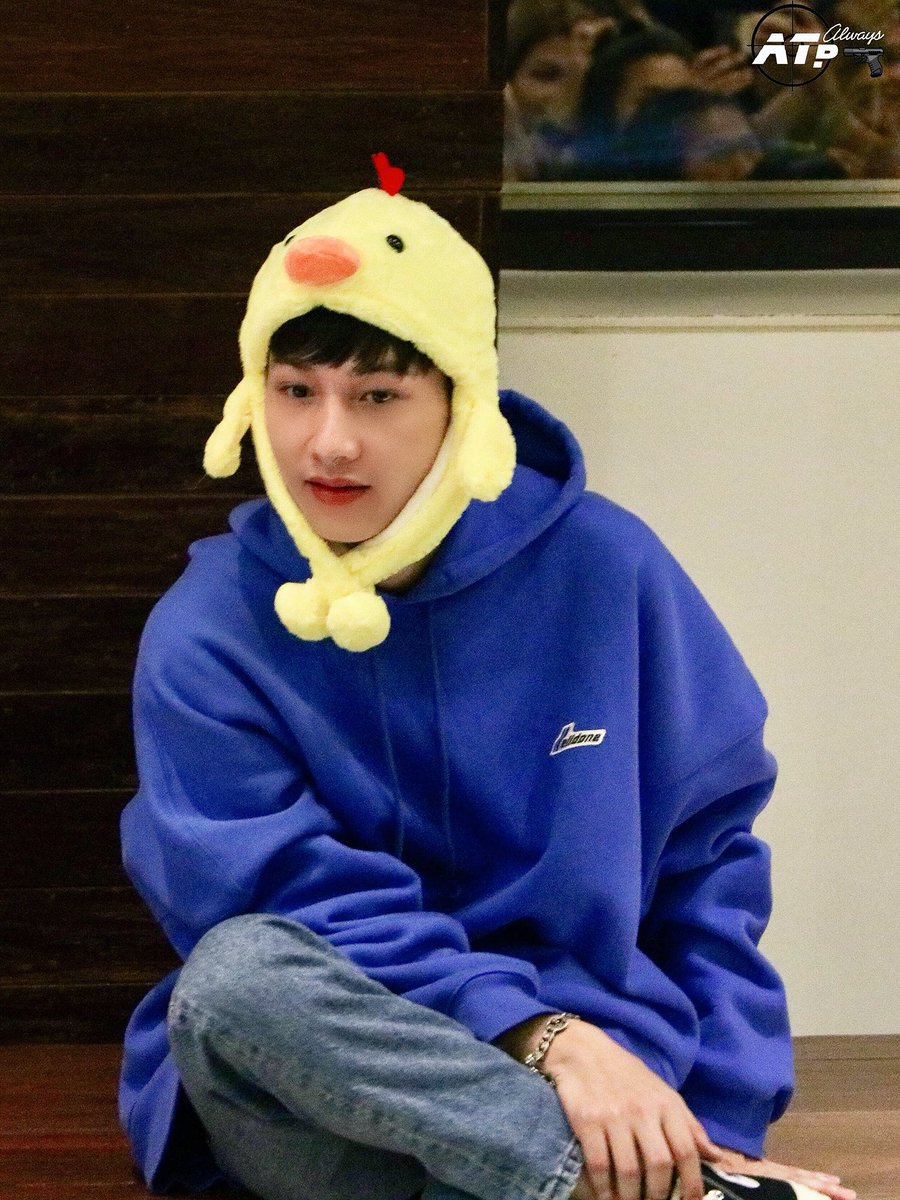 AlwaysATp's tweet photo. ยัยยูกกกเจี๊ยบบบ 👦🏻🐣♥️
@AtthaphanP
#กันอรรถพันธ์น่ารักกว่าที่คิด
#ออฟกัน
#เบบี๋
#AlwaysATp https://t.co/HFOML21csN