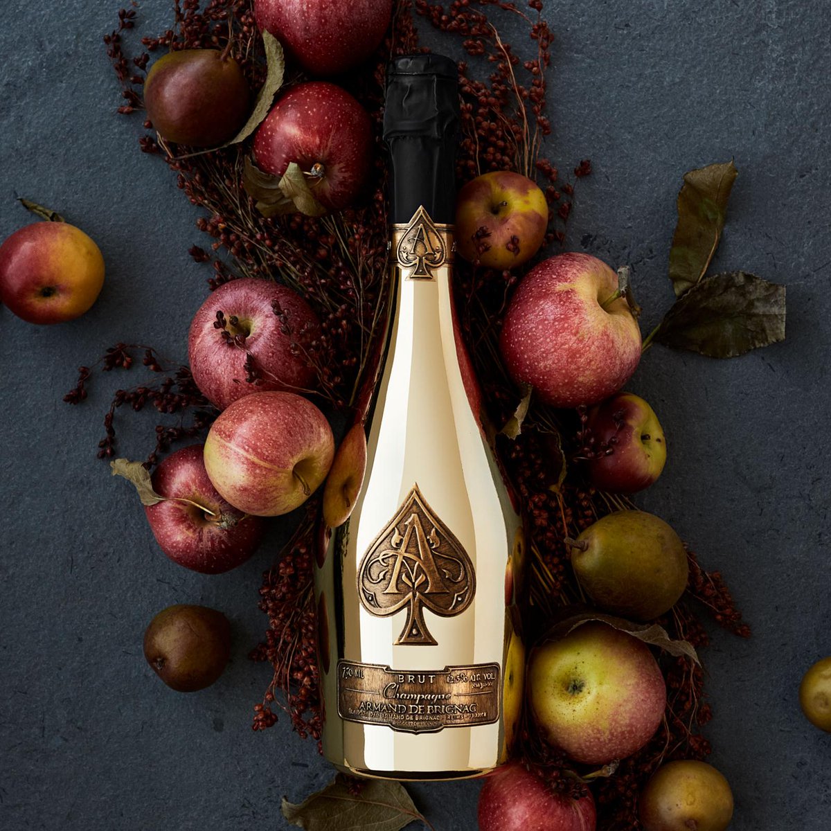 ArmandDeBrignac's tweet photo. Autumn interlude. #Champagne #ArmandDeBrignac #GoldBrut https://t.co/2tkgJeWpqE