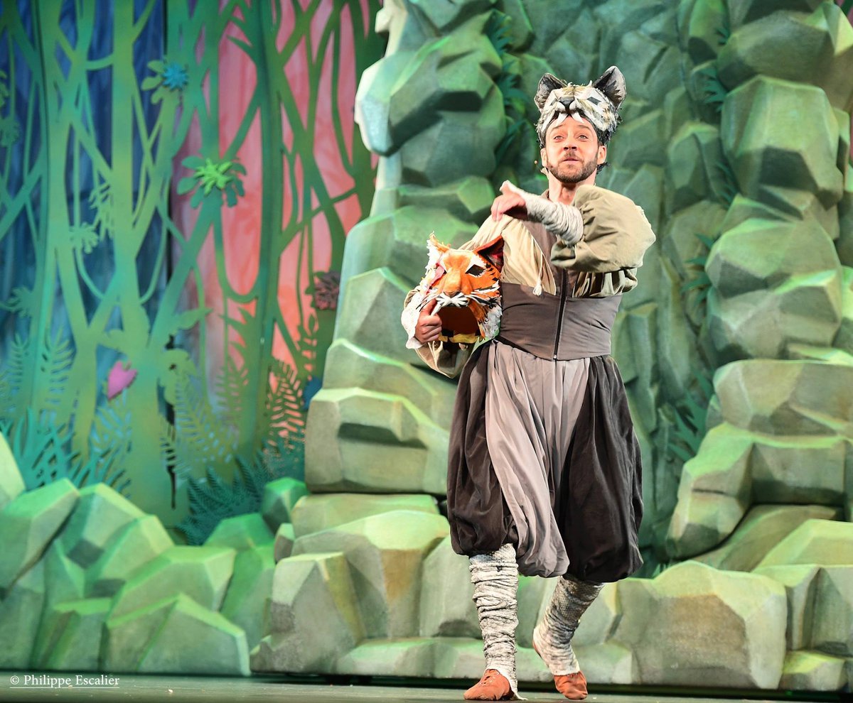 LDJmusical's tweet photo. Venez découvrir notre spectacle en vivant les aventures de Mowgli et ses amis au @TheaVarietes !
Crédit photos : Philippe Escalier https://t.co/fYqz8vayYC