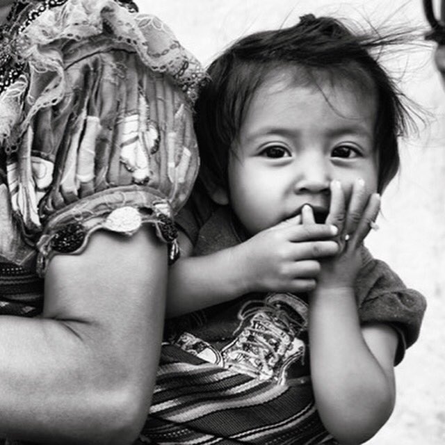 PepeCastroClick's tweet photo. Viajando en busca de los Nobel de la paz encontramos gente maravillosa. @esolympus @fotodng @ROBISA @AuntieFilms #NobelPaxPortaits https://t.co/yPJr4n39uA