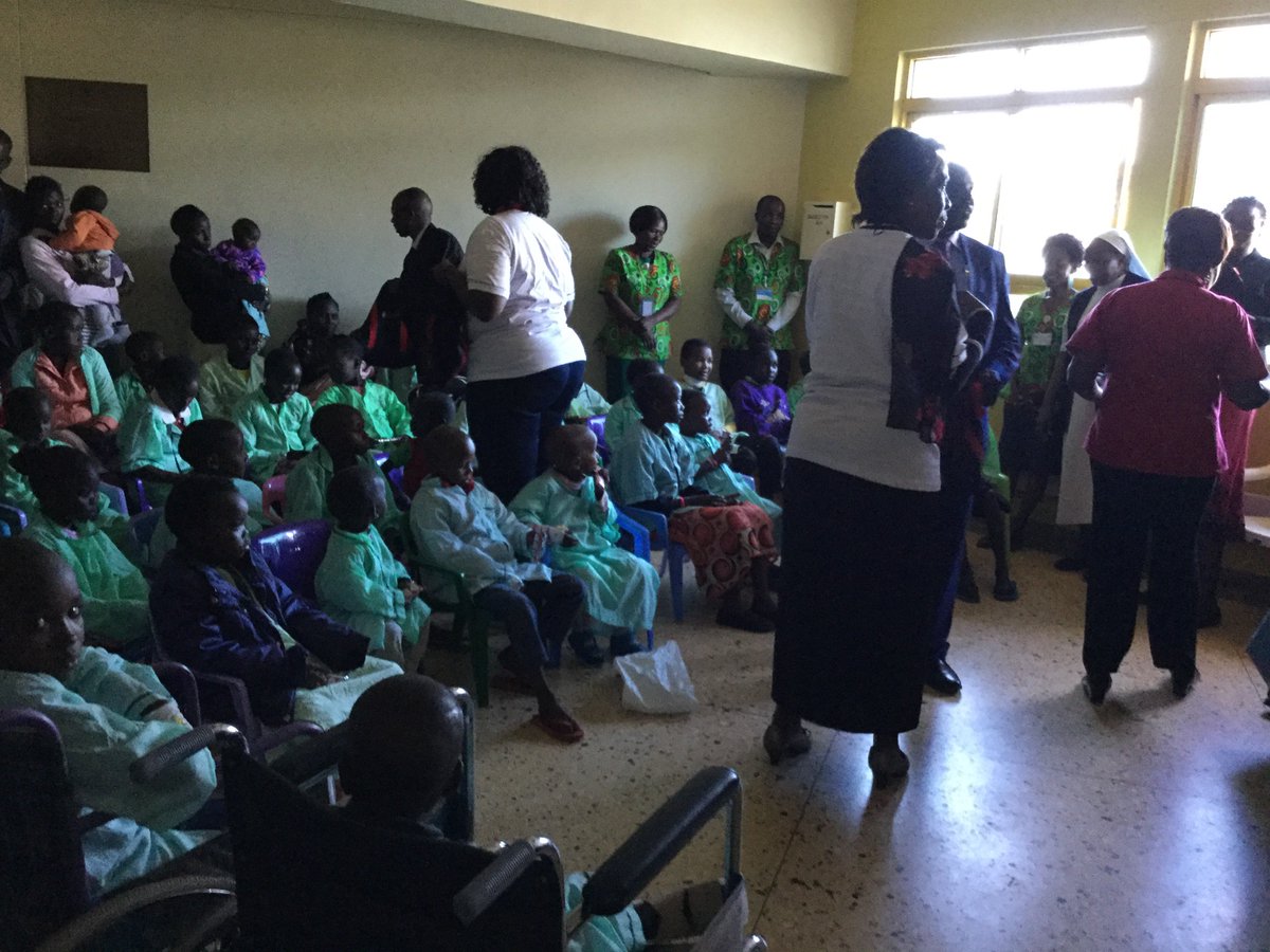 KRACare's tweet photo. The Children at the Renal Unit received us with overwhelming love, and we shared our tax love with them. Thank you so much! #TaxLove #MTRH #TPM2017 #KenyaAtHeart https://t.co/MZE30vXYqz
