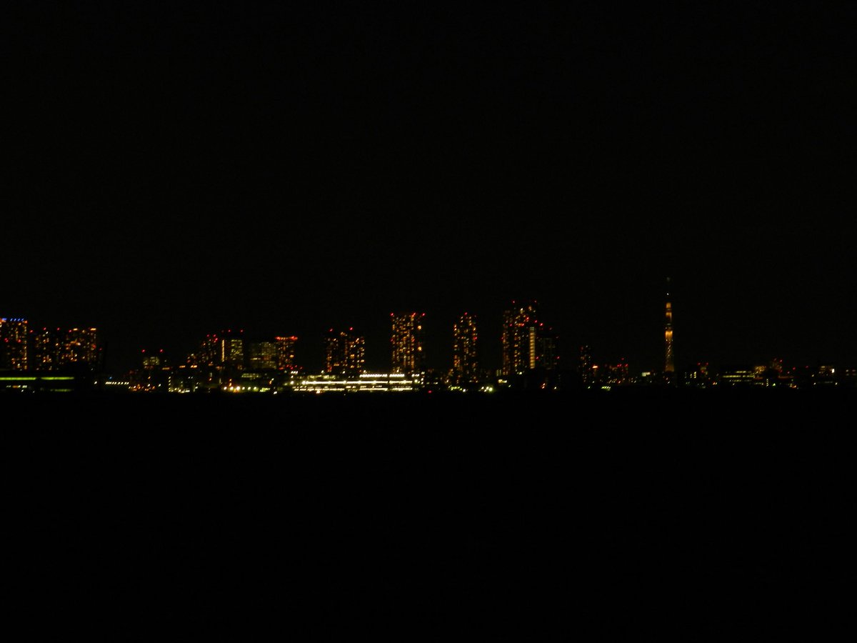 hty0831's tweet photo. 友人夫婦と！楽しかったっす
#青海ふ頭
#���京湾
#邪魔者
#笑
#寒かった
#Nikon
#coolpixP500 https://t.co/wvmoAiIjac