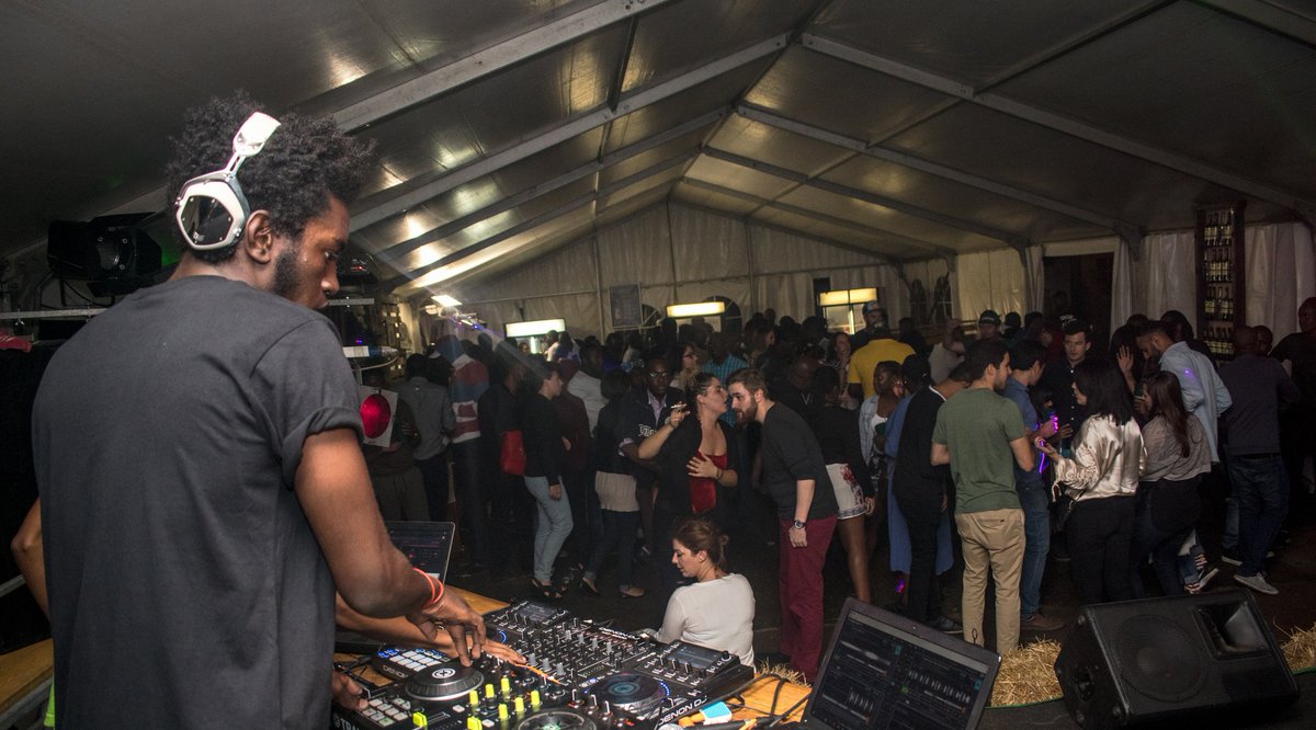 TheSambaKun's tweet photo. #Throwback to #JamesonConnects Orange Tree 28.10.17 👌🎧🎶 #techhouse #Lusaka #tbt #housemusic https://t.co/ycoEOSZwhn