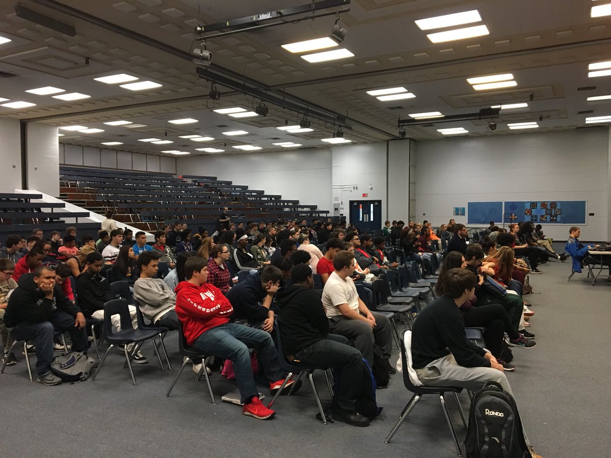 donny_hudson's tweet photo. #antibullycampaign #KNOWmoore @mooremustangs @RobFulk @M_STEMACADEMY1 @JCPSSuper #nobullyallowed https://t.co/yTMyWVK9R9