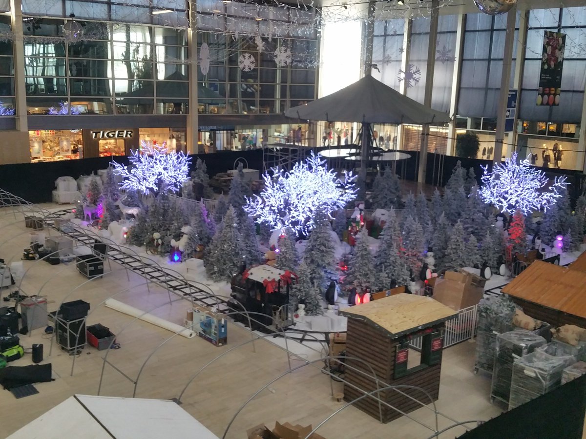 The <a href="/centremk/">centre:mk</a> Christmas grotto and display in Middleton Hall is coming along nicely...opens later tomorrow! 🎅🎄