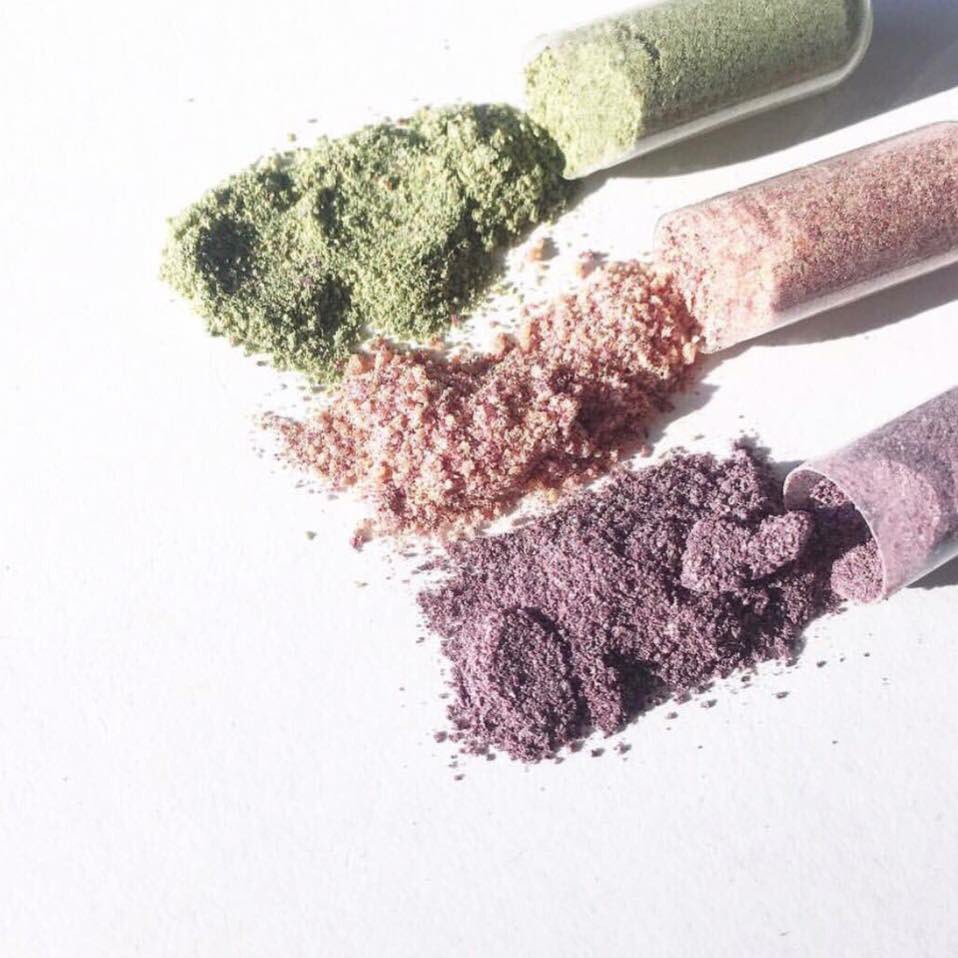 itsfarahpop's tweet photo. Feed my cells babies 💖 I need youuuu today 🌱💫✨
#vegan #supplement #wholefoods #heal #cellcare xo https://t.co/wJ0ptDx7ne
