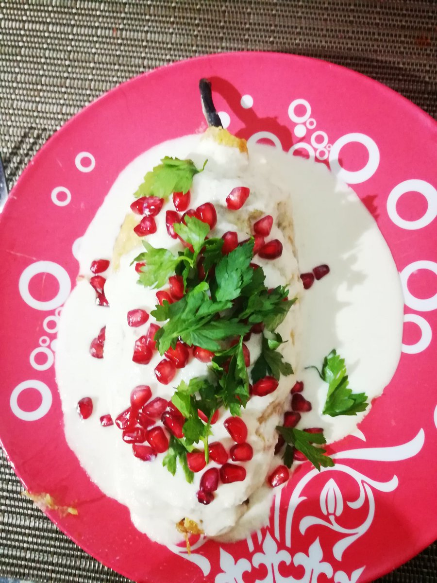 DRxMex's tweet photo. Otro #platilloTípico  #ChileEnNogada  delicioso #tradiciones #PUEBLA   #deliciaCulinaria https://t.co/AEHQqtAQ38