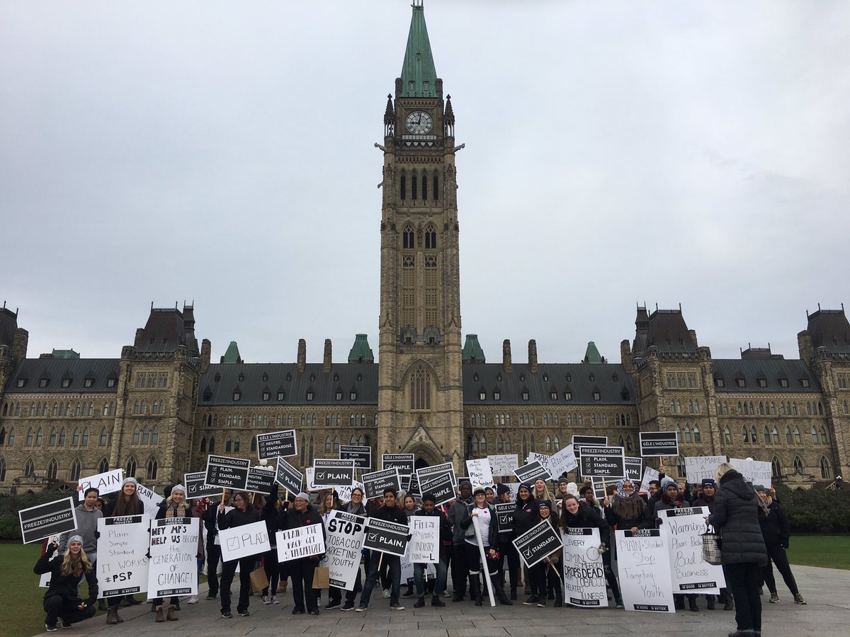 WTHOxford's tweet photo. WTH? Joins 100 youth from across the province on Parliament Hill! #makeemplain @frzindustry @DaveMacKenzieMP https://t.co/2I90X0qCIs