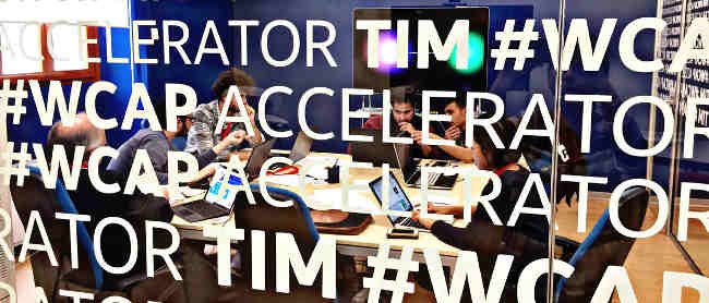 AZIENDABANCA's tweet photo. #TIMOPENHACK: una sfida a colpi di #API @TIMnewsroom @timwcap https://t.co/4w7YQz9pdj https://t.co/K3JeLQSBP1