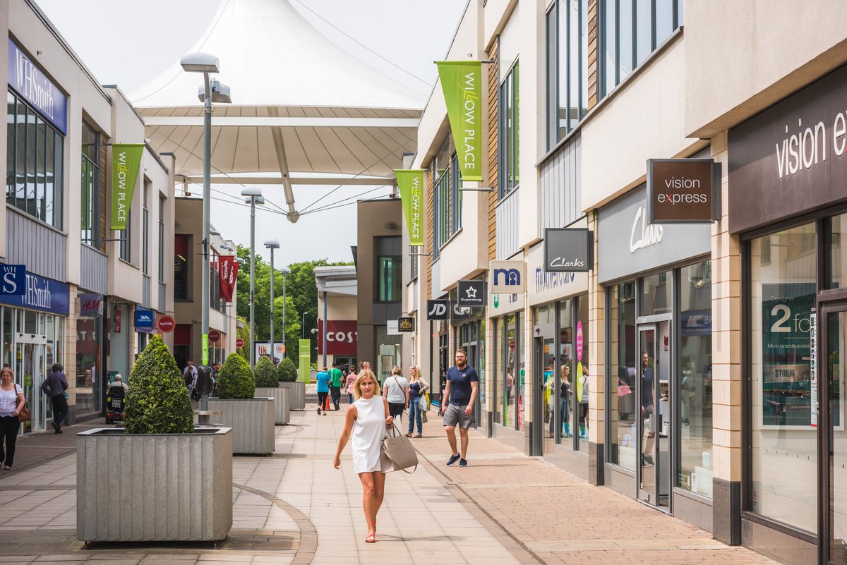 YourOakleyVale's tweet photo. Well would you look at that! Corby has been chosen as the greatest town in the UK and Ireland! Of course we knew this already 🤩 https://t.co/AzmbCDXuP8 https://t.co/QbOQPsF0q3